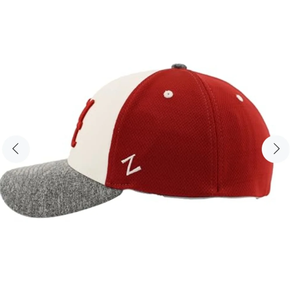 NWT Alabama Crimson Tide NCAA Zephyr Fitted Medium Hat Football Sports Red White